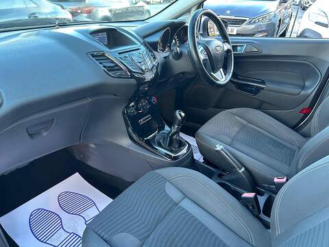 Ford Fiesta 1.0T EcoBoost Zetec Hatchback 5dr Petrol Manual Euro 6 (s/s) (100 ps) - U418