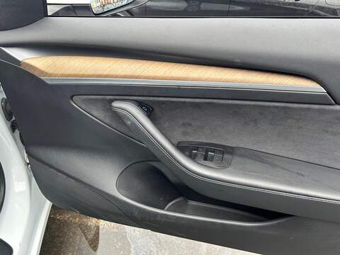 Tesla Model 3 (Dual Motor) Long Range Saloon 4dr Electric Auto 4WDE (346 ps) - U420