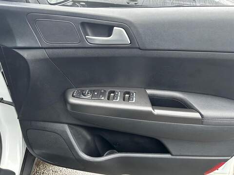 Kia Sportage 1.6 GDi 2 SUV 5dr Petrol Manual Euro 6 (s/s) (130 bhp) - U422