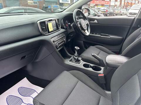 Kia Sportage 1.6 GDi 2 SUV 5dr Petrol Manual Euro 6 (s/s) (130 bhp) - U422