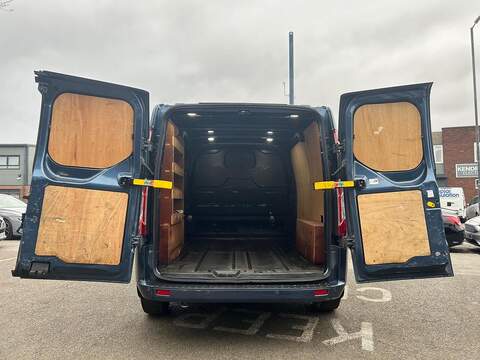 Ford Transit Custom Transit Custom Limited Panel Van 1 Manual Diesel - U423