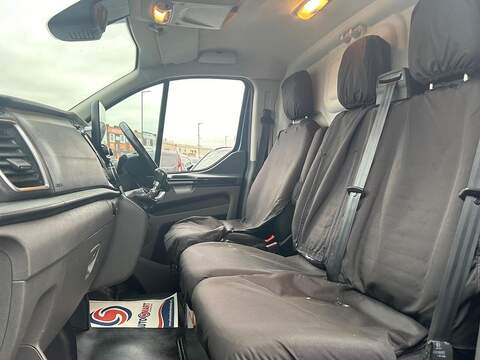Ford Transit Custom Transit Custom Limited Panel Van 1 Manual Diesel - U423