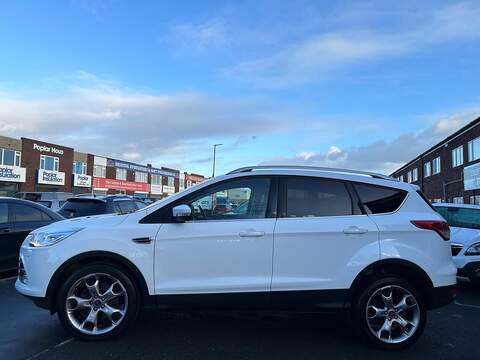 Ford Kuga 2.0 TDCi Titanium X SUV 5dr Diesel Manual 2WD Euro 6 (s/s) (150 ps) - U425