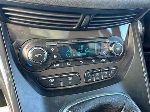 Ford Kuga 2.0 TDCi Titanium X SUV 5dr Diesel Manual 2WD Euro 6 (s/s) (150 ps) - U425