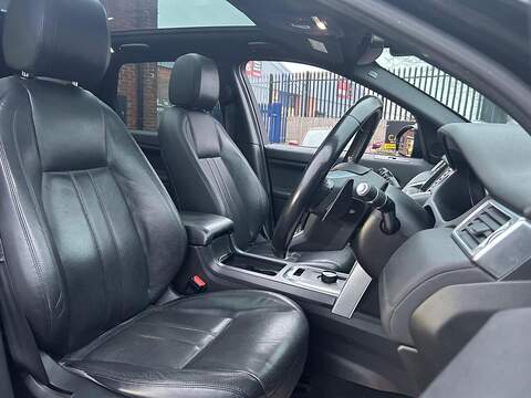 Land Rover Discovery Sport 2.0 TD4 HSE Black SUV 5dr Diesel Auto 4WD Euro 6 (s/s) (180 ps) - U428