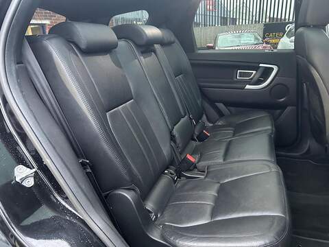 Land Rover Discovery Sport 2.0 TD4 HSE Black SUV 5dr Diesel Auto 4WD Euro 6 (s/s) (180 ps) - U428