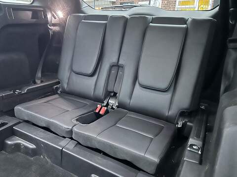 Land Rover Discovery Sport 2.0 TD4 HSE Black SUV 5dr Diesel Auto 4WD Euro 6 (s/s) (180 ps) - U428