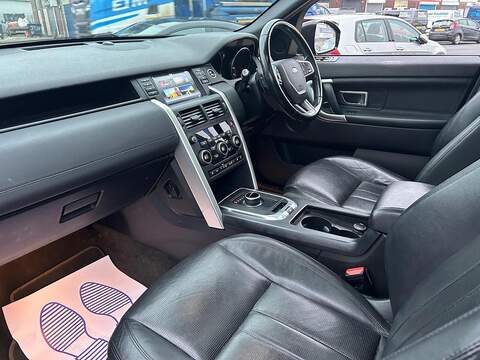 Land Rover Discovery Sport 2.0 TD4 HSE Black SUV 5dr Diesel Auto 4WD Euro 6 (s/s) (180 ps) - U428