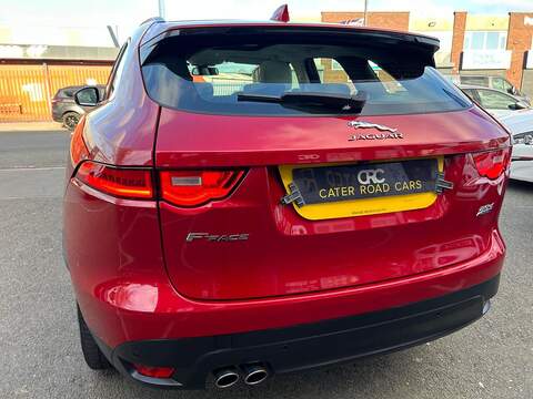 Jaguar F-PACE 2.0 D180 Prestige SUV 5dr Diesel Manual AWD Euro 6 (s/s) (180 ps) - U433