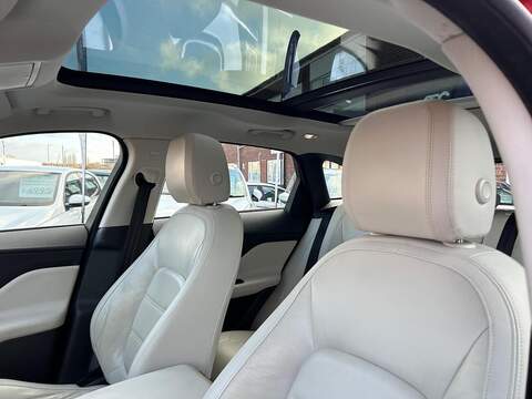 Jaguar F-PACE 2.0 D180 Prestige SUV 5dr Diesel Manual AWD Euro 6 (s/s) (180 ps) - U433