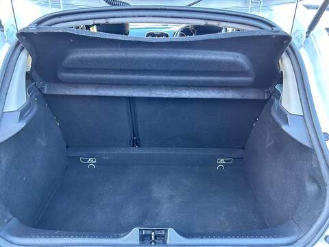 Renault Clio 0.9 TCe Play Hatchback 5dr Petrol Manual Euro 6 (s/s) (75 ps) - U435