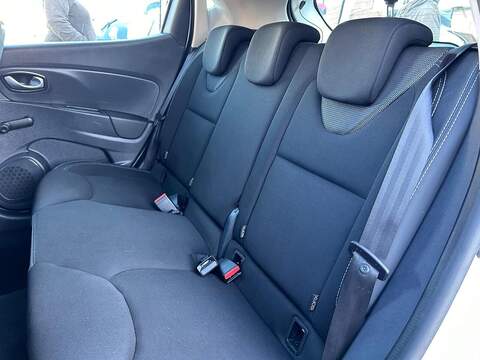 Renault Clio 0.9 TCe Play Hatchback 5dr Petrol Manual Euro 6 (s/s) (75 ps) - U435