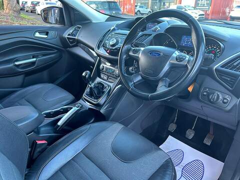 Ford Kuga 2.0 TDCi Titanium AWD Euro 5 5dr - U437