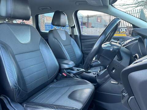 Ford Kuga 2.0 TDCi Titanium AWD Euro 5 5dr - U437