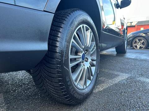 Ford Kuga 2.0 TDCi Titanium AWD Euro 5 5dr - U437