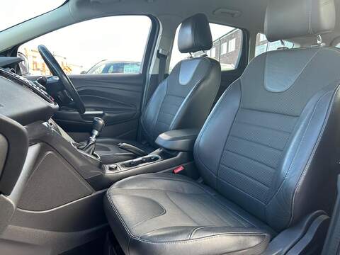 Ford Kuga 2.0 TDCi Titanium AWD Euro 5 5dr - U437