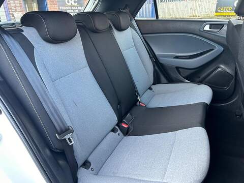 Hyundai i20 1.2 SE Euro 6 5dr - U438