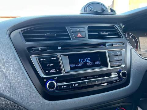 Hyundai i20 1.2 SE Euro 6 5dr - U438