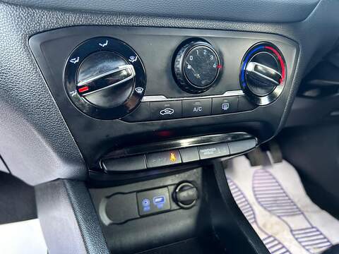 Hyundai i20 1.2 SE Euro 6 5dr - U438