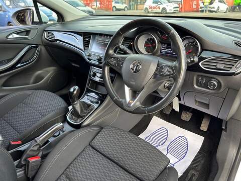 Vauxhall Astra Astra 1.0i Turbo ecoTEC SRi Nav Euro 6 (s/s) 5dr - U44
