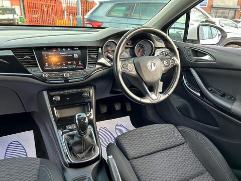 Vauxhall Astra Astra 1.0i Turbo ecoTEC SRi Nav Euro 6 (s/s) 5dr - U44