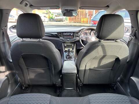 Vauxhall Astra Astra 1.0i Turbo ecoTEC SRi Nav Euro 6 (s/s) 5dr - U44