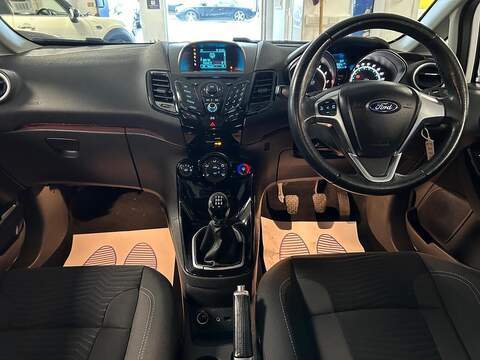 Ford Fiesta 1.25 Zetec Hatchback 5dr Petrol Manual Euro 5 (82 ps) - U442