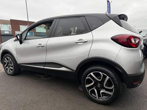 Renault Captur 1.5 dCi ENERGY Iconic SUV 5dr Diesel Manual Euro 6 (s/s) (90 ps) - U443