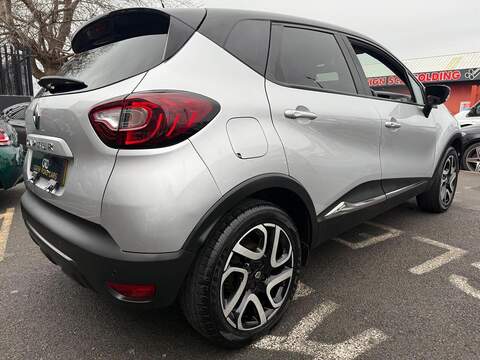 Renault Captur 1.5 dCi ENERGY Iconic SUV 5dr Diesel Manual Euro 6 (s/s) (90 ps) - U443