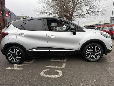 Renault Captur 1.5 dCi ENERGY Iconic SUV 5dr Diesel Manual Euro 6 (s/s) (90 ps) - U443