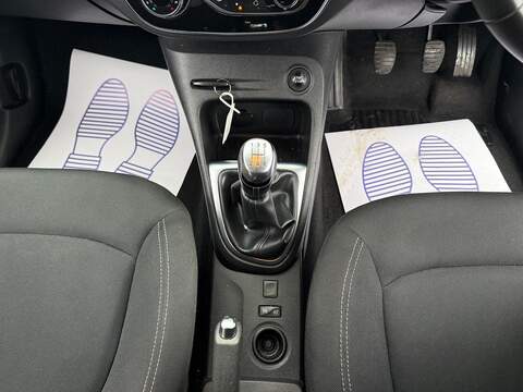 Renault Captur 1.5 dCi ENERGY Iconic SUV 5dr Diesel Manual Euro 6 (s/s) (90 ps) - U443