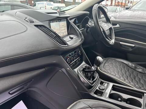 Ford Kuga 2.0 TDCi EcoBlue Vignale SUV 5dr Diesel Manual Euro 6 (s/s) (150 ps) - U446