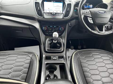 Ford Kuga 2.0 TDCi EcoBlue Vignale SUV 5dr Diesel Manual Euro 6 (s/s) (150 ps) - U446