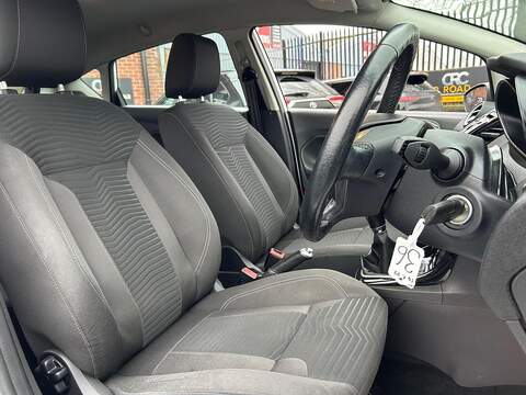 Ford Fiesta 1.0T EcoBoost Zetec Hatchback 5dr Petrol Manual Euro 6 (s/s) (100 ps) - U448