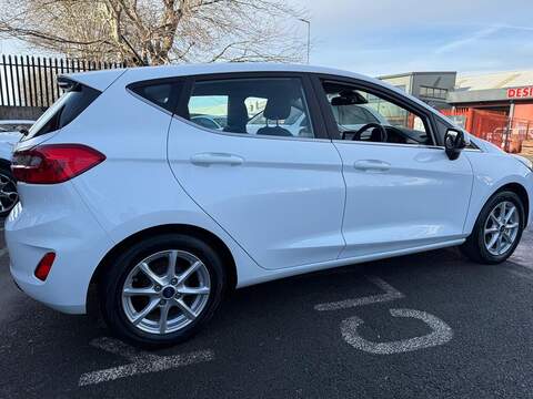 Ford Fiesta 1.0T EcoBoost Zetec Hatchback 5dr Petrol Auto Euro 6 (s/s) (100 ps) - U450
