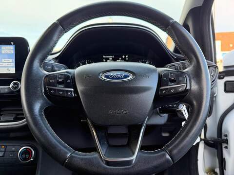 Ford Fiesta 1.0T EcoBoost Zetec Hatchback 5dr Petrol Auto Euro 6 (s/s) (100 ps) - U450