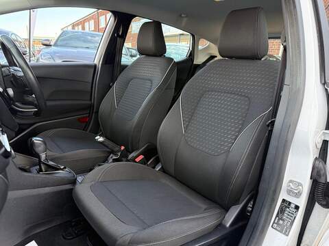 Ford Fiesta 1.0T EcoBoost Zetec Hatchback 5dr Petrol Auto Euro 6 (s/s) (100 ps) - U450
