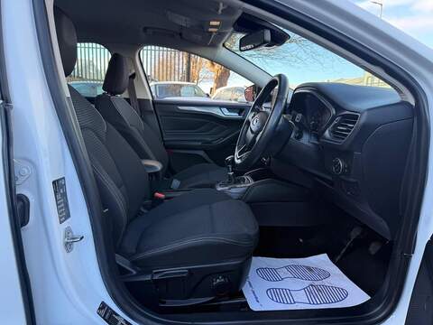 Ford Focus 1.0T EcoBoost Titanium Hatchback 5dr Petrol Manual Euro 6 (s/s) (125 ps) - U455