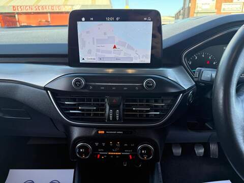 Ford Focus 1.0T EcoBoost Titanium Hatchback 5dr Petrol Manual Euro 6 (s/s) (125 ps) - U455