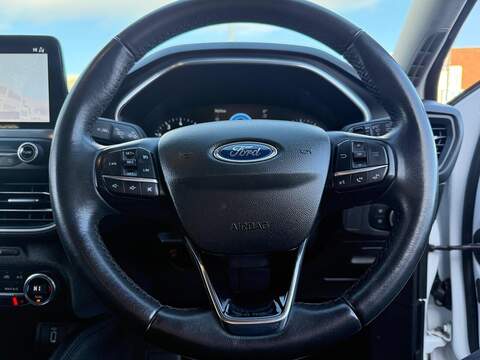 Ford Focus 1.0T EcoBoost Titanium Hatchback 5dr Petrol Manual Euro 6 (s/s) (125 ps) - U455