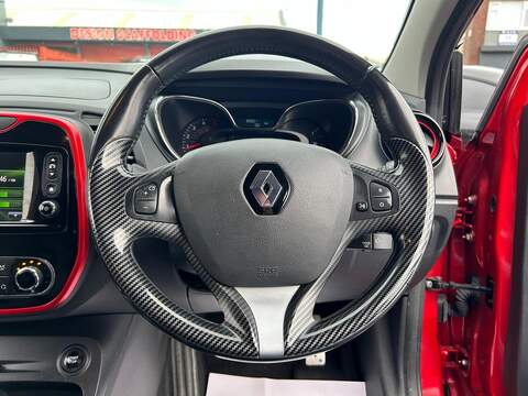 Renault Captur 1.5 dCi ENERGY Signature Nav SUV 5dr Diesel Auto Euro 6 (s/s) (90 ps) - U457