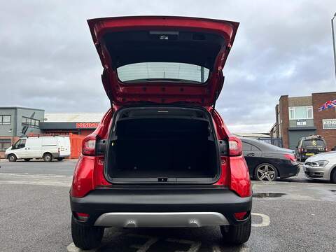 Renault Captur 1.5 dCi ENERGY Signature Nav SUV 5dr Diesel Auto Euro 6 (s/s) (90 ps) - U457