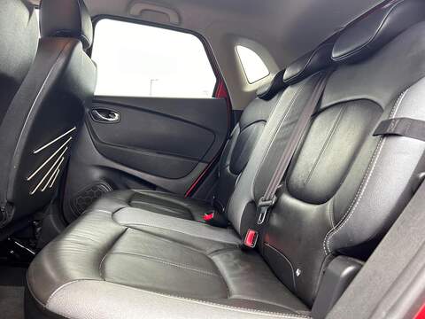 Renault Captur 1.5 dCi ENERGY Signature Nav SUV 5dr Diesel Auto Euro 6 (s/s) (90 ps) - U457