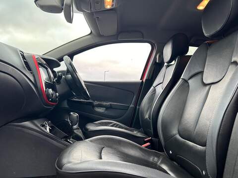 Renault Captur 1.5 dCi ENERGY Signature Nav SUV 5dr Diesel Auto Euro 6 (s/s) (90 ps) - U457