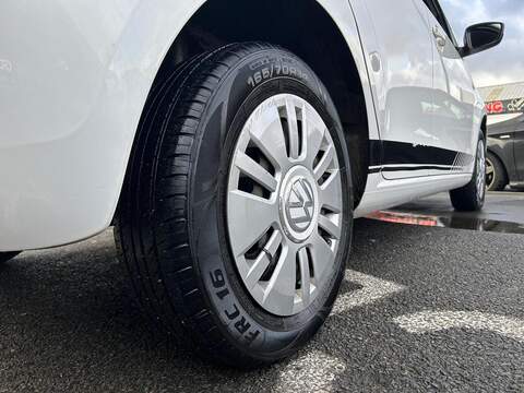 Volkswagen up! 1.0 Move up! Hatchback 5dr Petrol Manual Euro 5 (60 ps) - U462