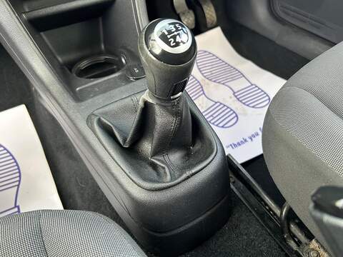 Volkswagen up! 1.0 Move up! Hatchback 5dr Petrol Manual Euro 5 (60 ps) - U462