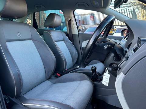 Volkswagen Polo 1.0 beats Hatchback 5dr Petrol Manual Euro 6 (s/s) (60 ps) - U465