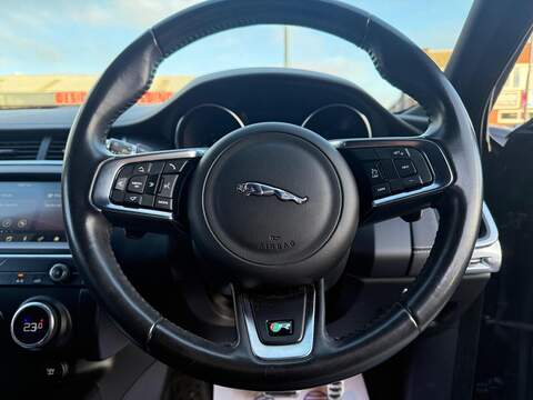 Jaguar E-PACE 2.0 D180 R-Dynamic S SUV 5dr Diesel Auto AWD Euro 6 (s/s) (180 ps) - U468