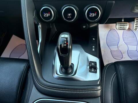 Jaguar E-PACE 2.0 D180 R-Dynamic S SUV 5dr Diesel Auto AWD Euro 6 (s/s) (180 ps) - U468