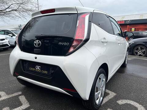 Toyota AYGO 1.0 VVT-i x-play Euro 5 5dr Euro 5 - U469